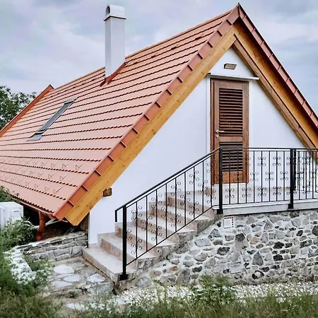 Lägenhet Bazaltorgona 37